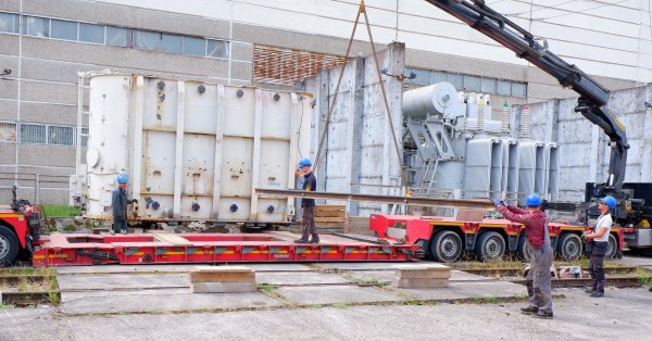 Mūsų parama Ukrainai tęsiasi ir didėja: iškeliavo transformatorinės, ruošiami generatoriai